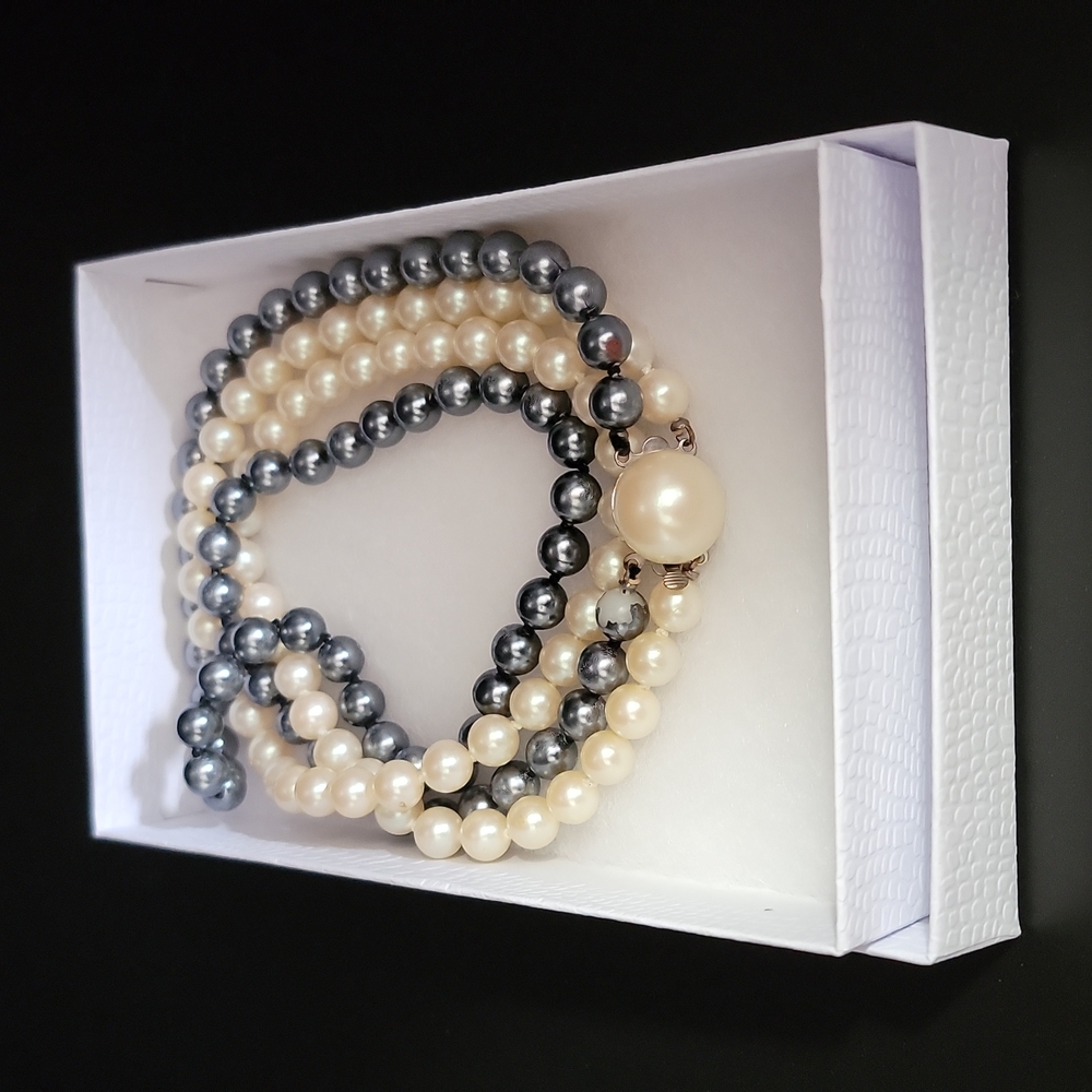 Vintage Two Strand Gray/Cream Faux Pearl Necklace 21" - Picture 3 of 6